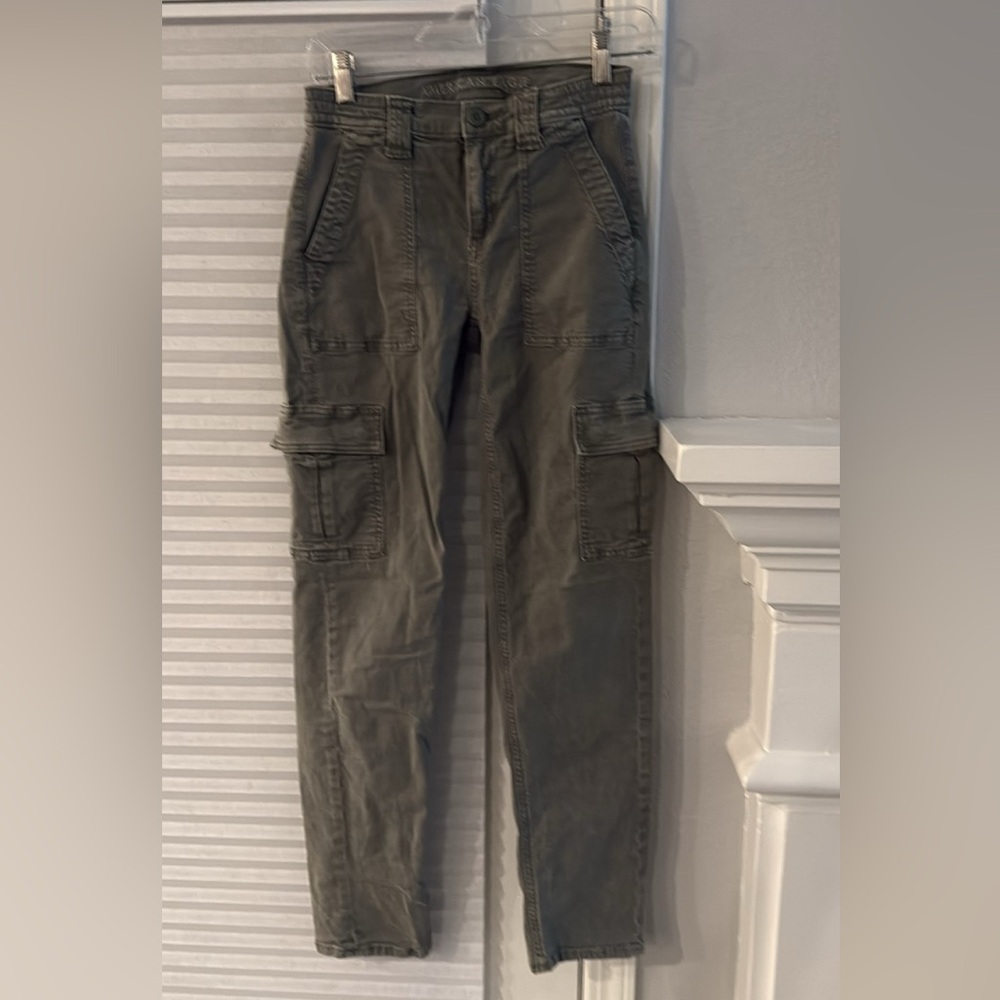 American Eagle Outfitters Women’s/Juniors Cargo Pants - Olive